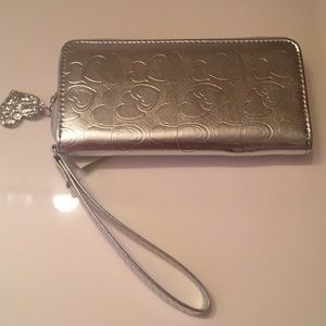 Silver Wallet w/wrist strap